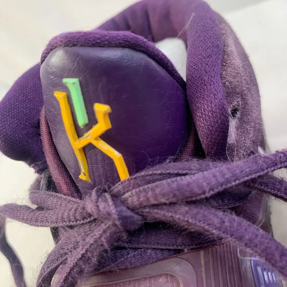 Nike Kyrie 6 Enlightenment Youth Sz 5.5 Purple Suede Basketball Sneakers Shoes